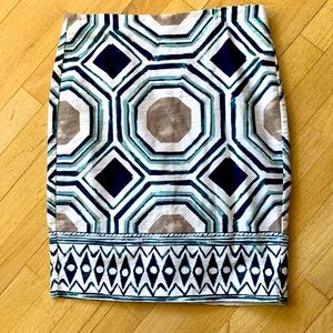 LOFT Geomatric Pencil Skirt size 4 - excellent condition!
